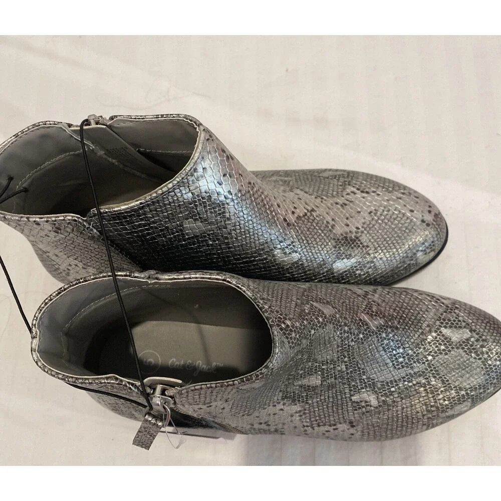 Girls' Judi Snake Print Ankle Booties Cat & Jack GRAY SILVER size 5 youth